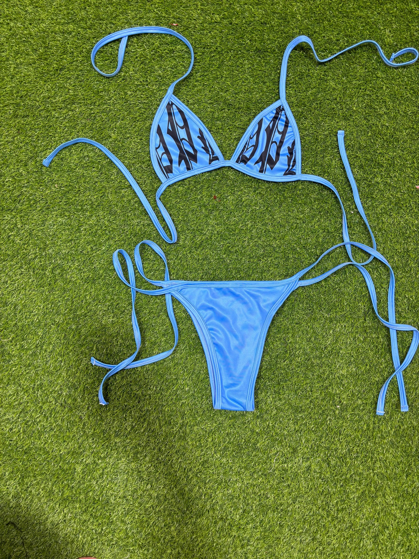 BIKINI 🏝️
